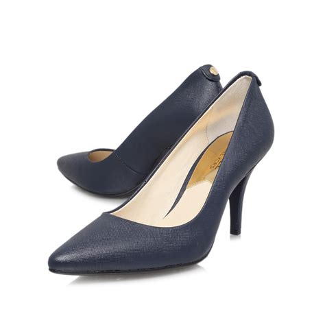 michael kors pumps schwarz|michael kors navy blue pumps.